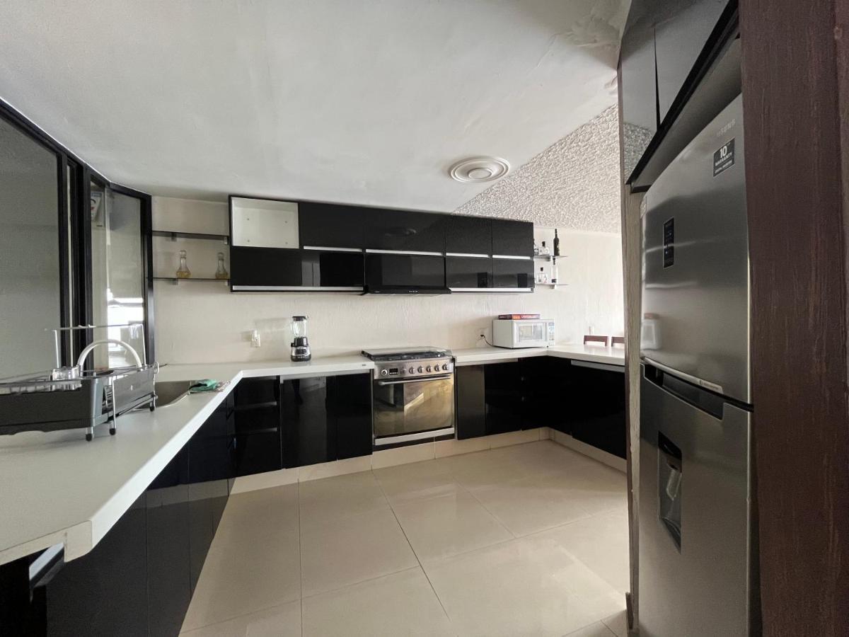 Beautiful Private House In The Downtown With 3 Floors Villa Tepatitlán de Morelos Buitenkant foto