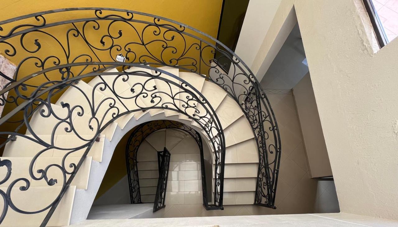 Beautiful Private House In The Downtown With 3 Floors Villa Tepatitlán de Morelos Buitenkant foto