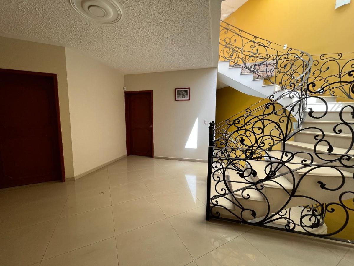 Beautiful Private House In The Downtown With 3 Floors Villa Tepatitlán de Morelos Buitenkant foto